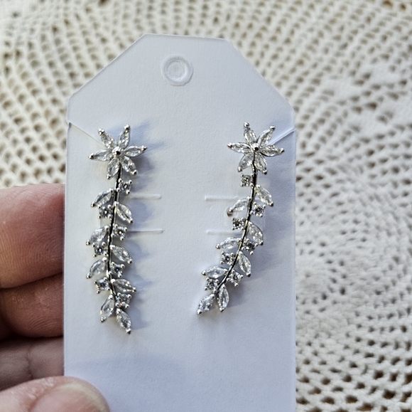 Vine Climber Earrings for Women - Silver Tone New - Picture 3 of 6